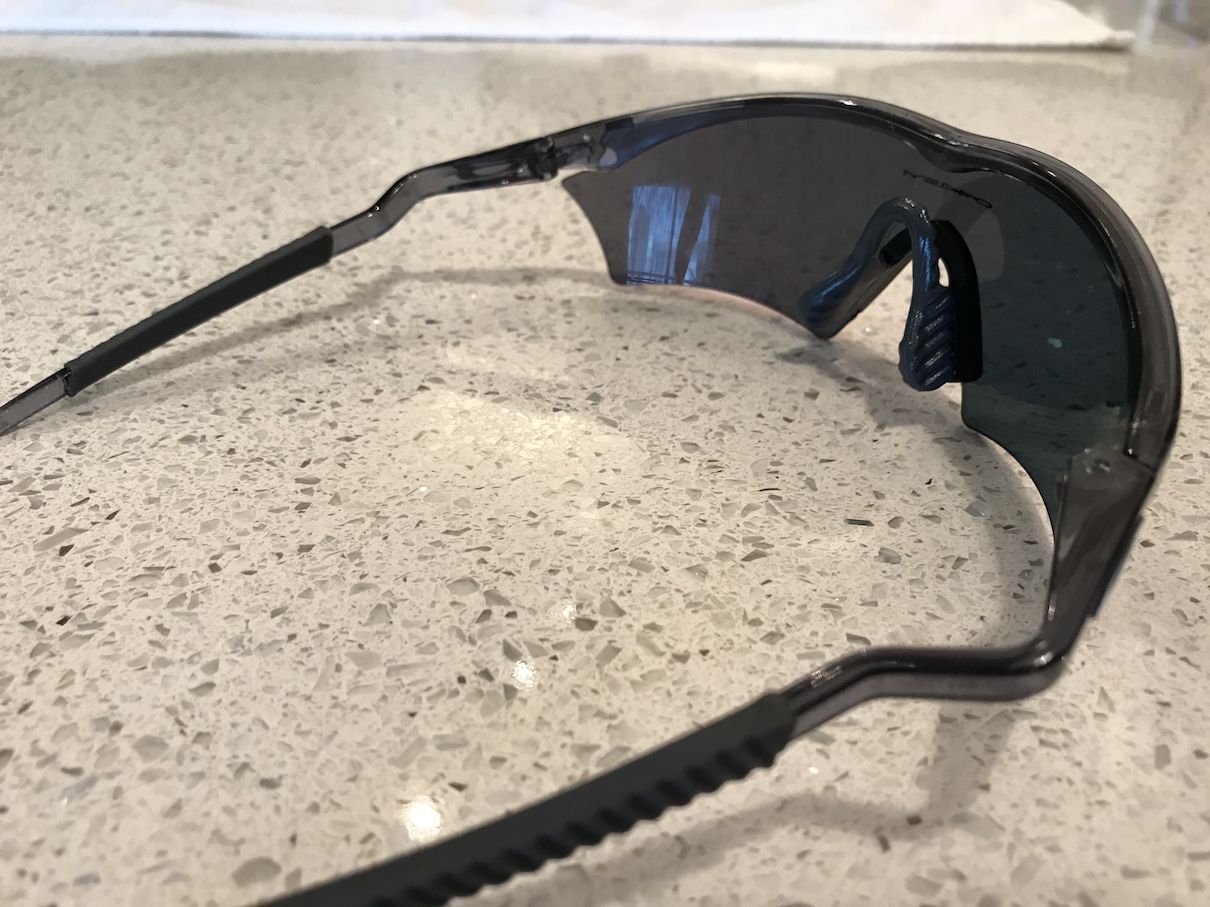 Are replacement lenses available for Oakley 1990s M Frame?
