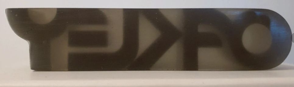 2022-09-25 11_24_38-Oakley display - Vinted.jpg