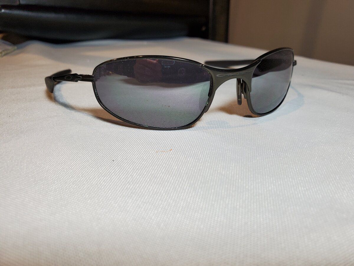 oakley a wire