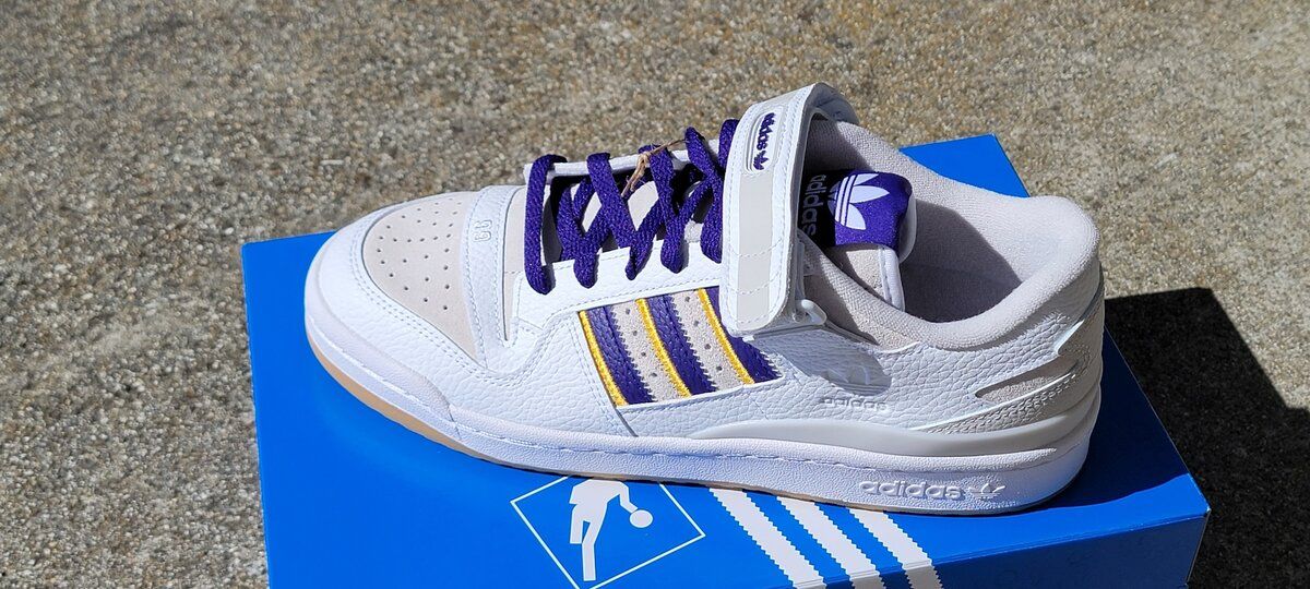 Adidas Forum Low.jpg