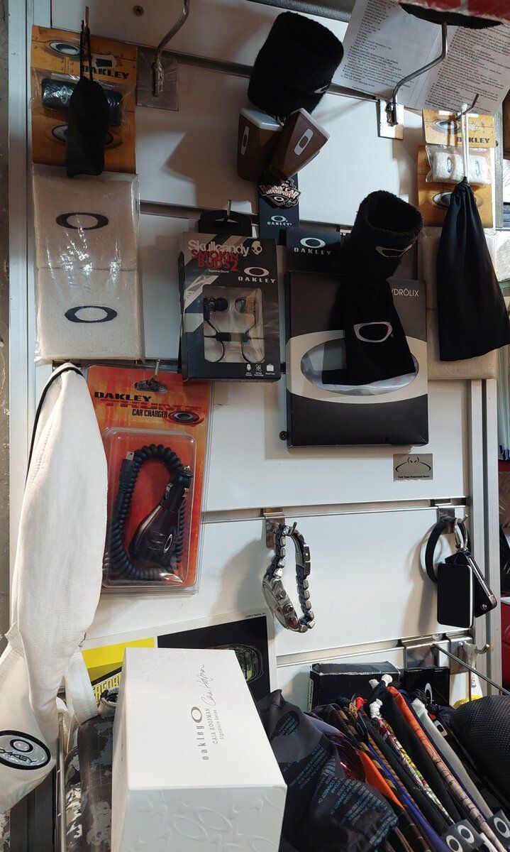 Everything can hanging_4.jpg