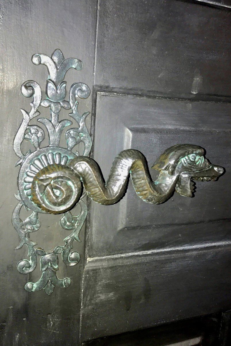 hmsnakehandle 013.jpeg