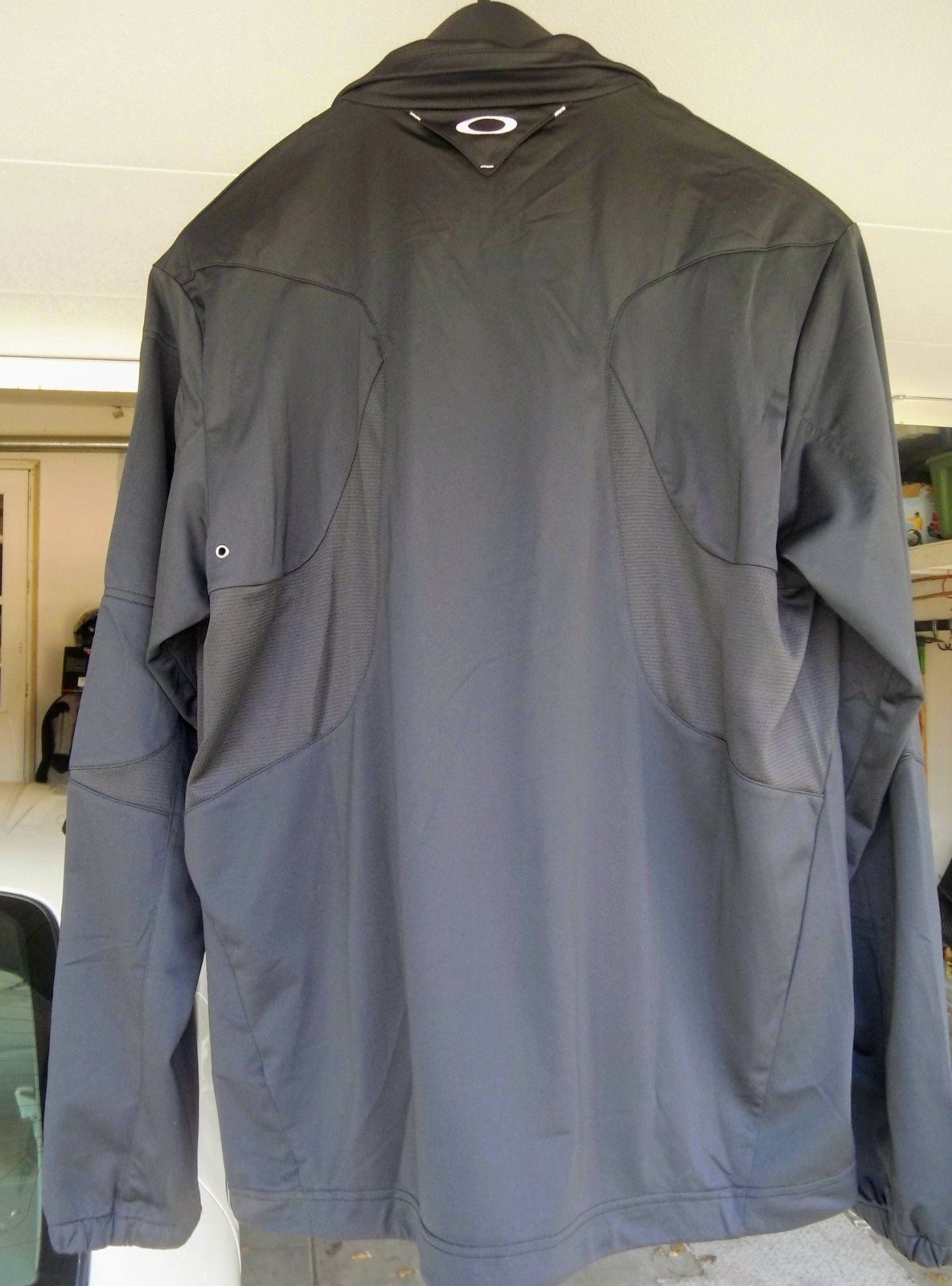 Sold - Skull windless jacket 2.0 | Oakley Forum