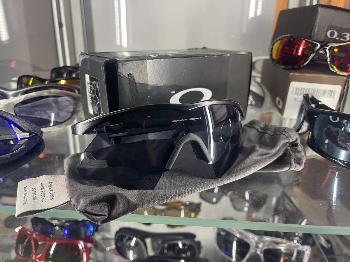 For Sale - 2 pro M Frames and a minty Gen 2 | Oakley Forum