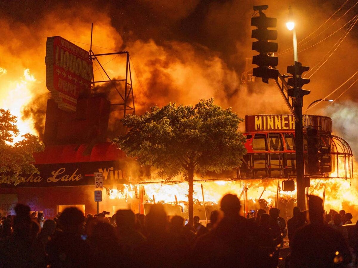 Minneapolis-riot.jpg
