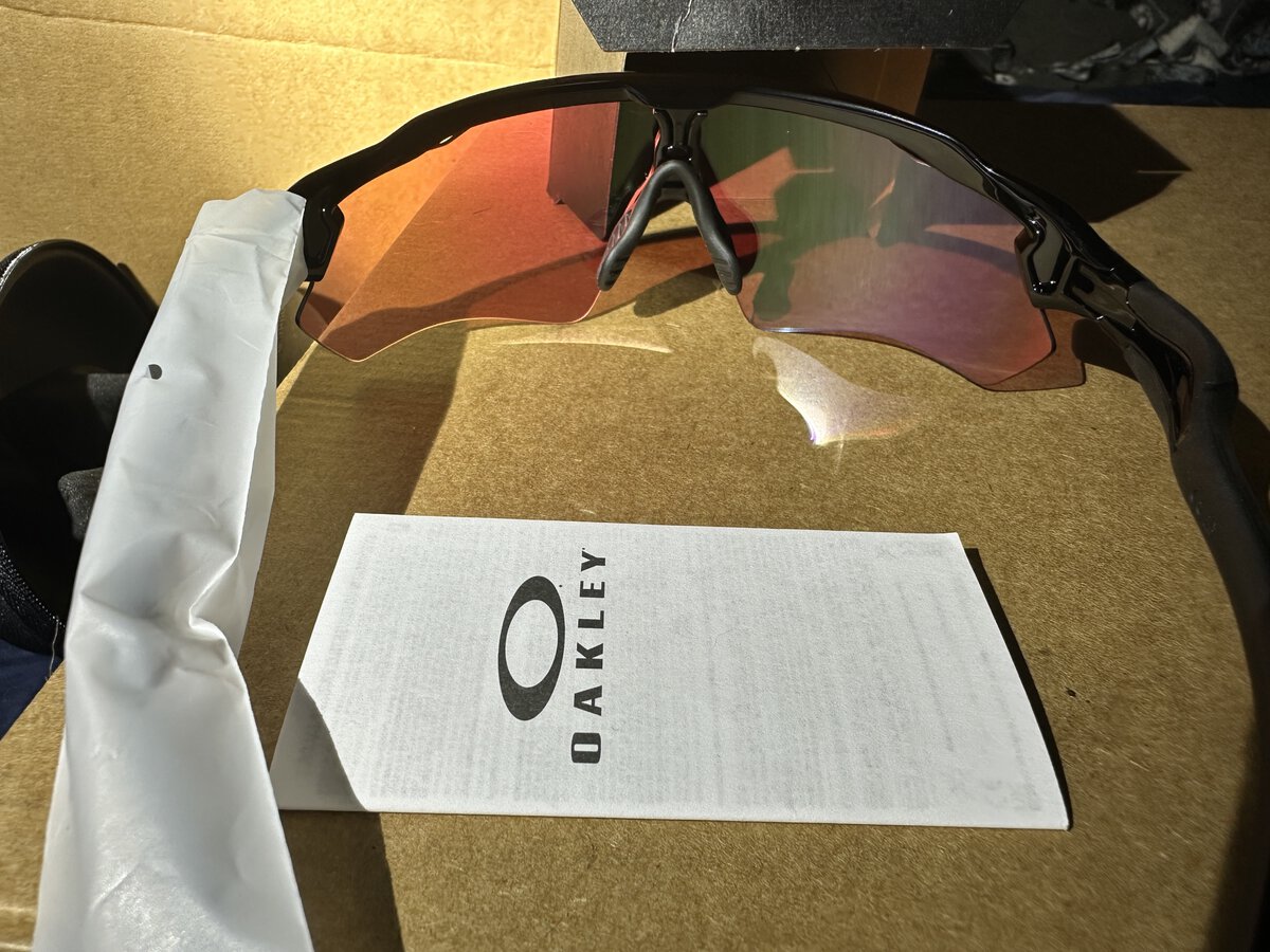 oakley 10.jpg
