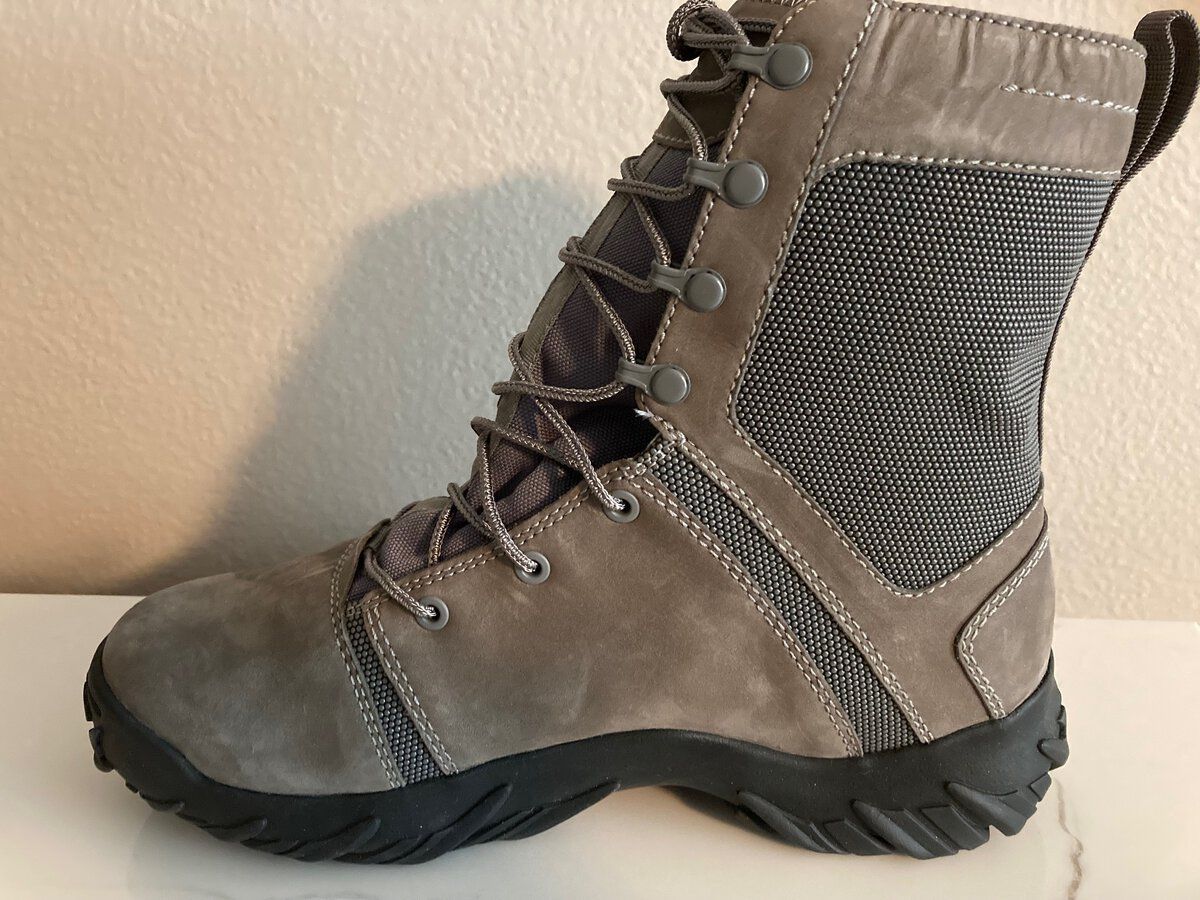 Oakley Boot 1 2.jpg
