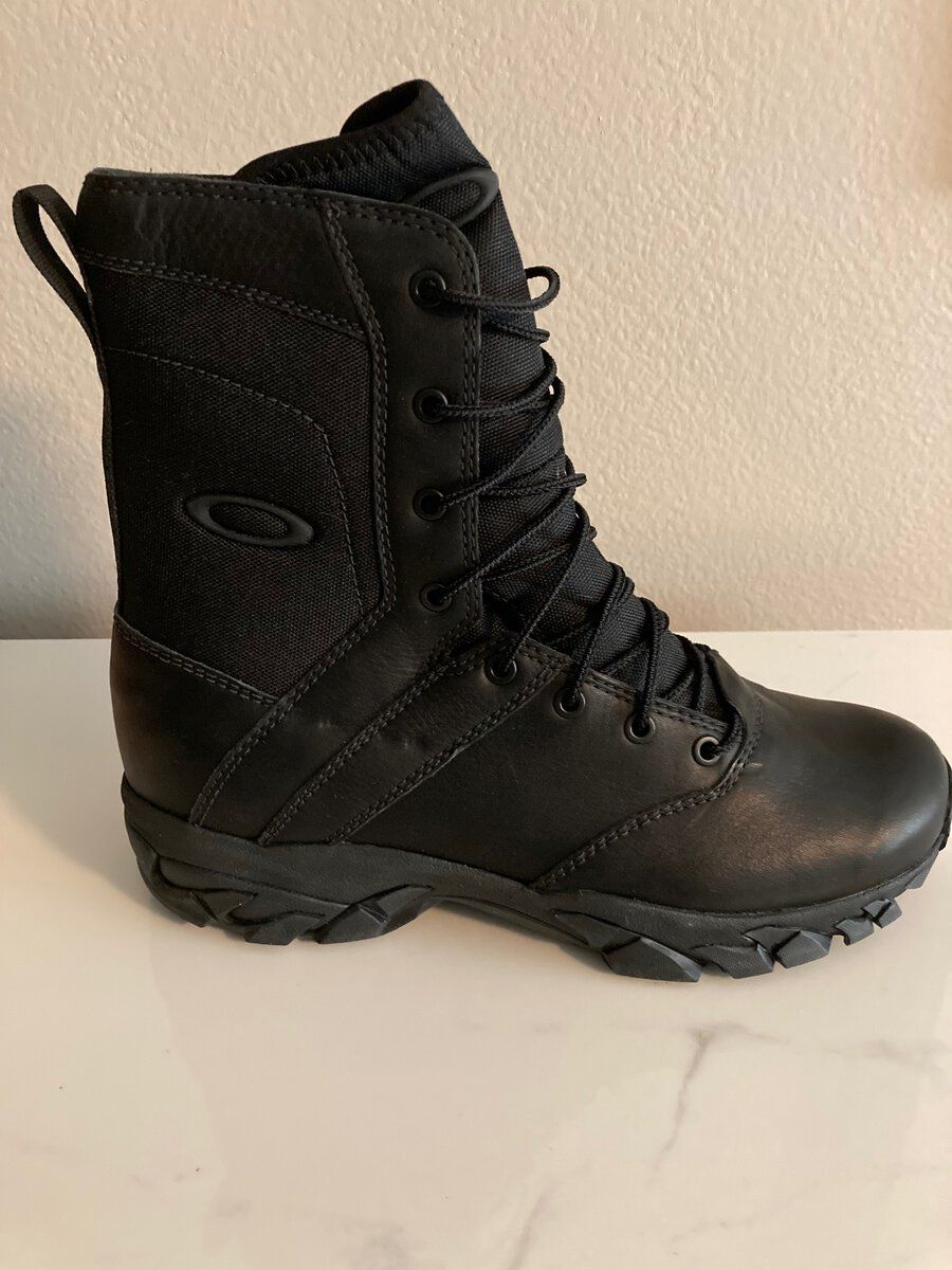 Oakley Boot 2 1.jpg