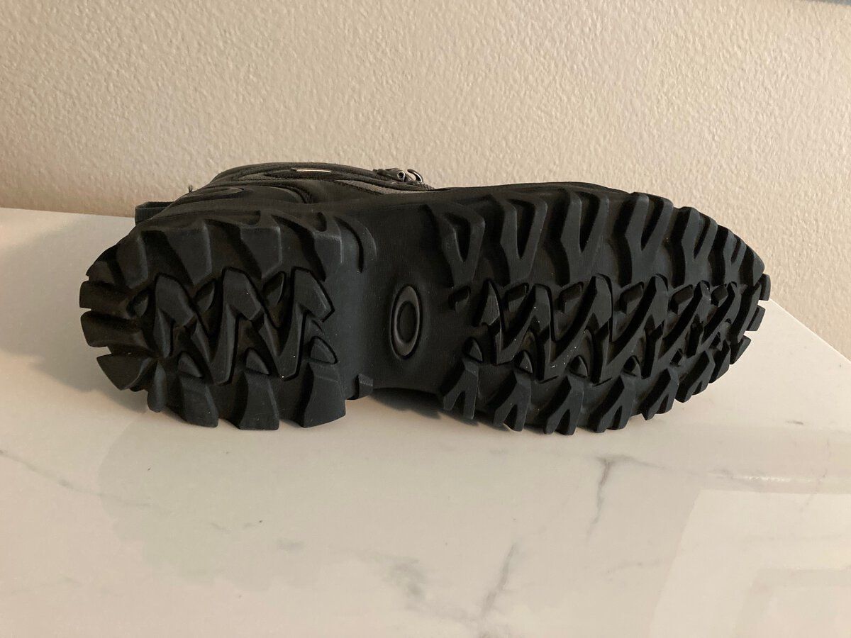 Oakley Boot 3 3.jpg