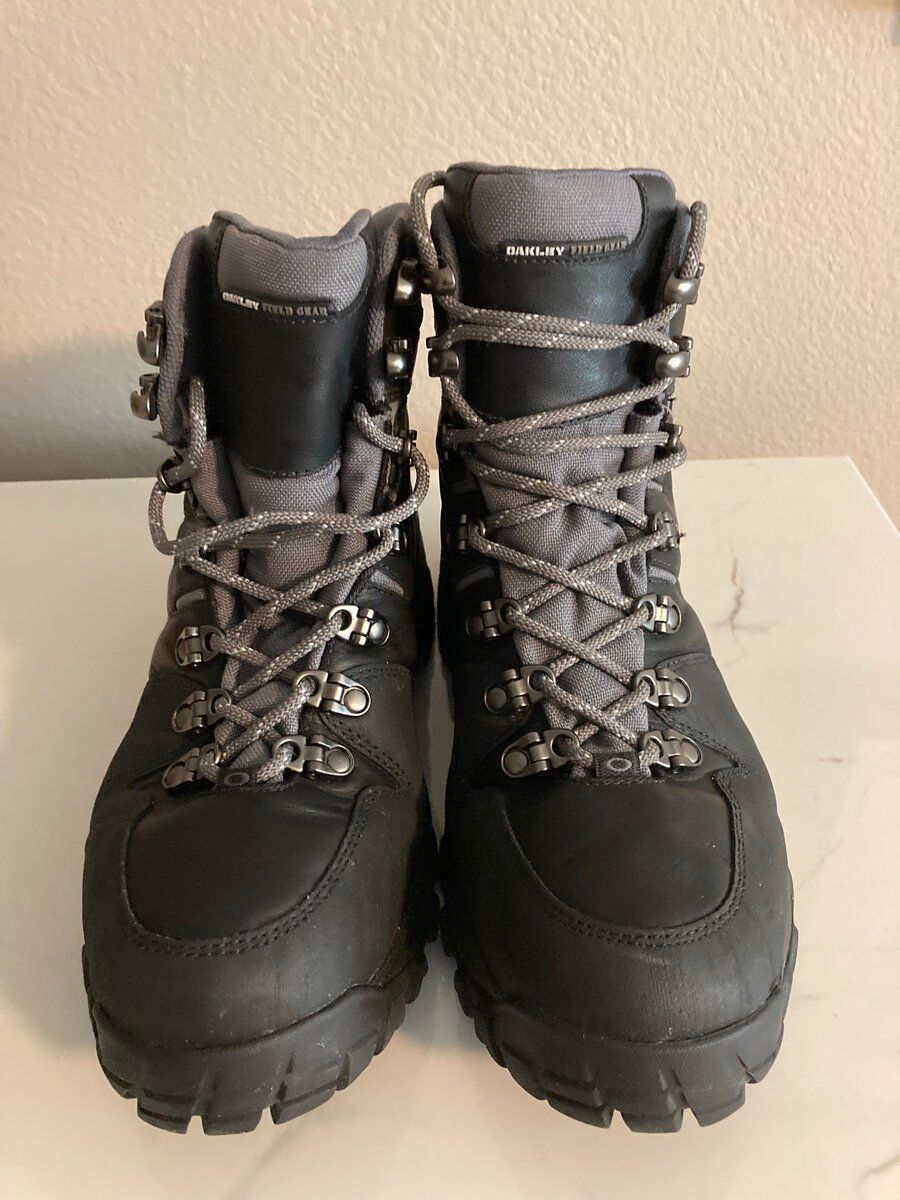 Oakley Boot 3 4.jpg
