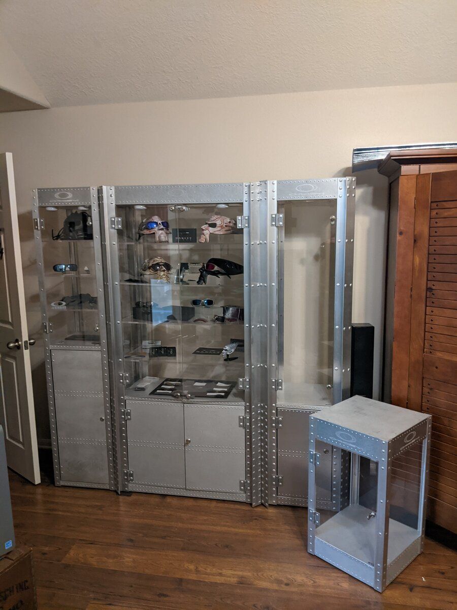 Oakley cases 12-21.jpg