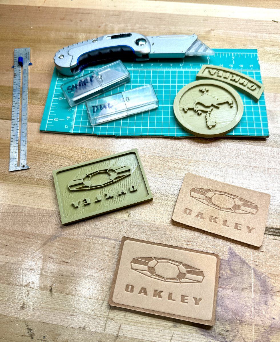 Oakley Elite Logo 002d.jpg