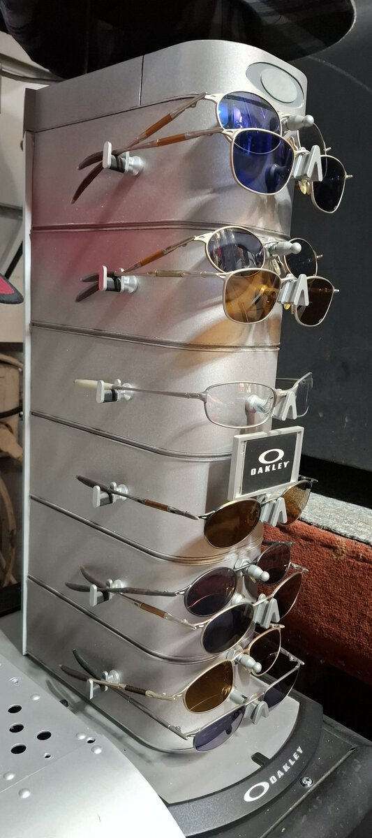 Oakley OO pack_2.jpg