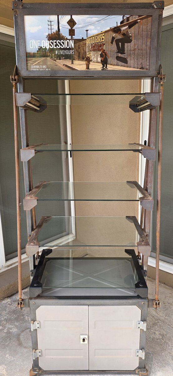 Oakley Open Display.jpg