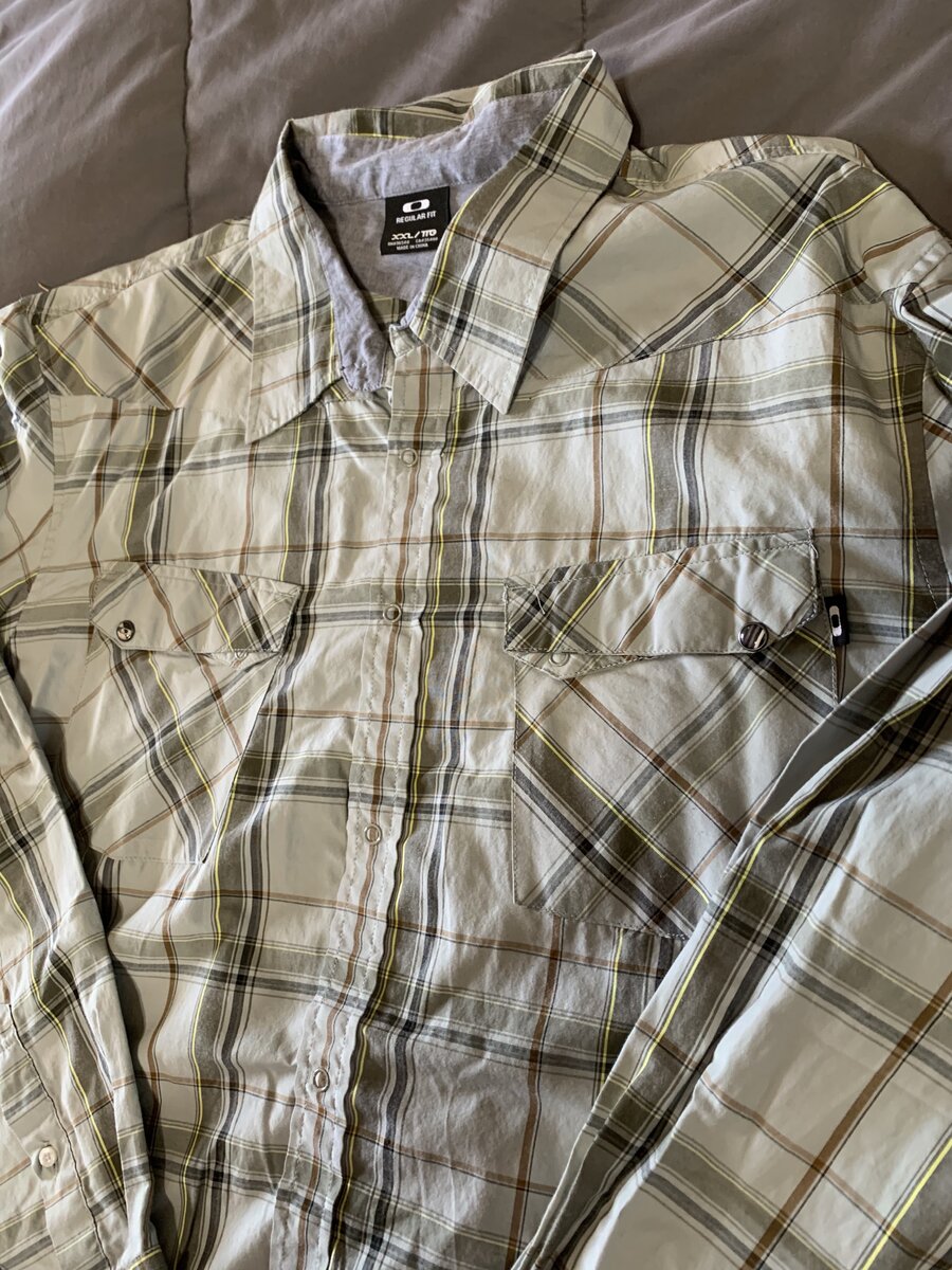 Oakley Plaid LS  1.JPG