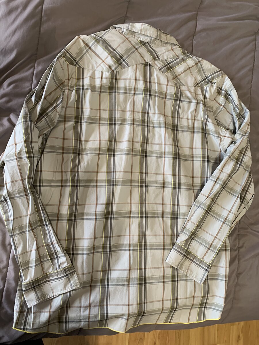 Oakley Plaid LS  2.JPG