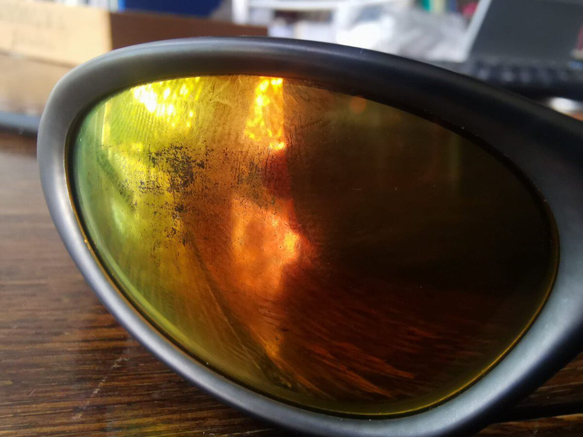 oakley3.jpeg