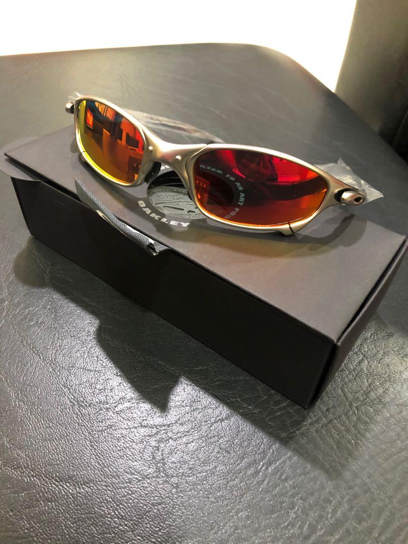 oakley_juliet_1553927036_be2de8a3_progressive.jpg