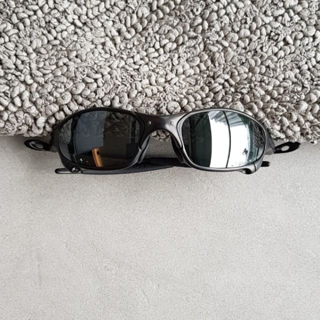oakley_juliet_x_metal_carbon_black_iridium_polarized_sunglasses_1523184230_9db2c31f.jpg