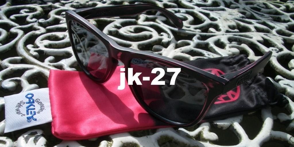 OakleyFrogskinsKostonCraftsmen4_zpse998ae77.jpg