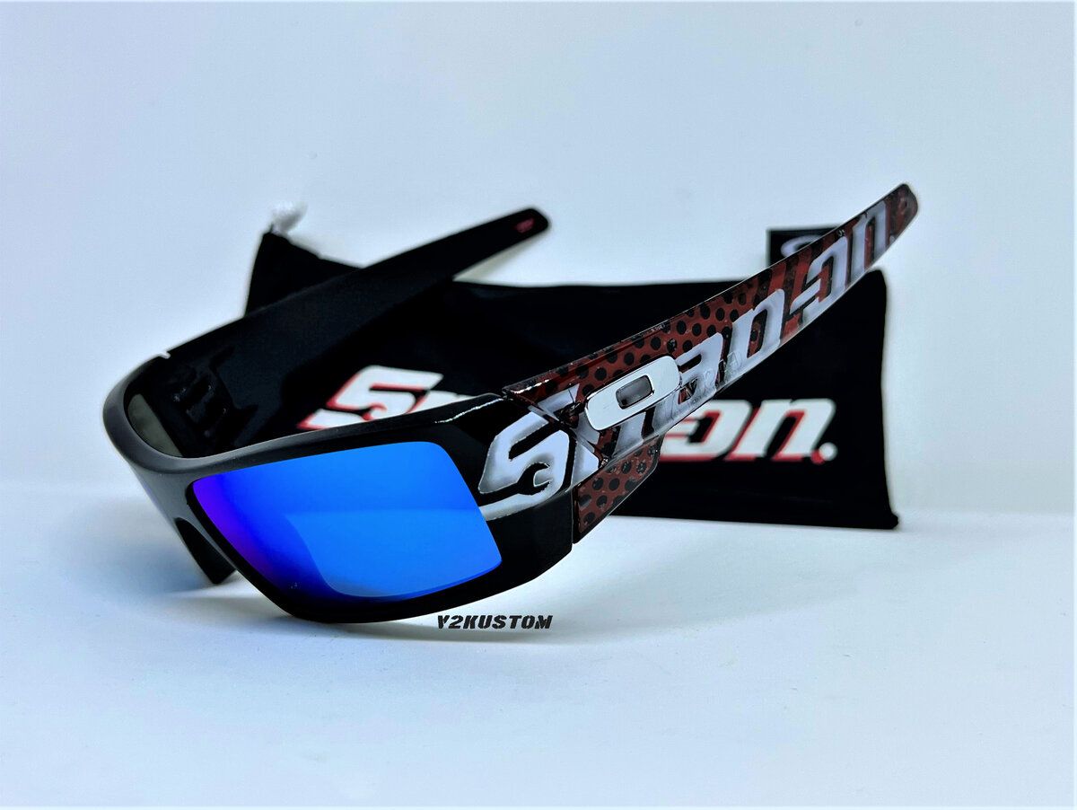 OAKLEYxSNAPON (2).jpg