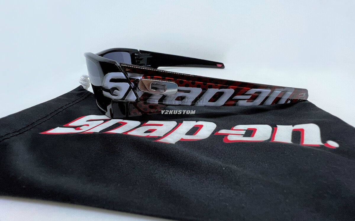OAKLEYxSNAPON (6).jpg