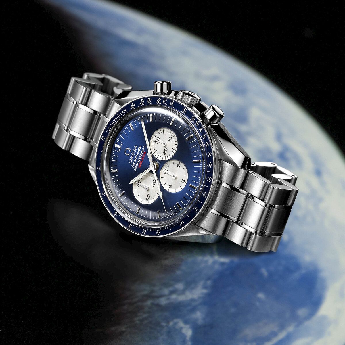 Omega_Speedmaster_SpaceWalk_SpeedyWatches_Professional_Gemini_4_Blue-35658000.highres_01.jpg
