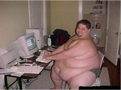 Really-fat-guy-on-computer1.jpg