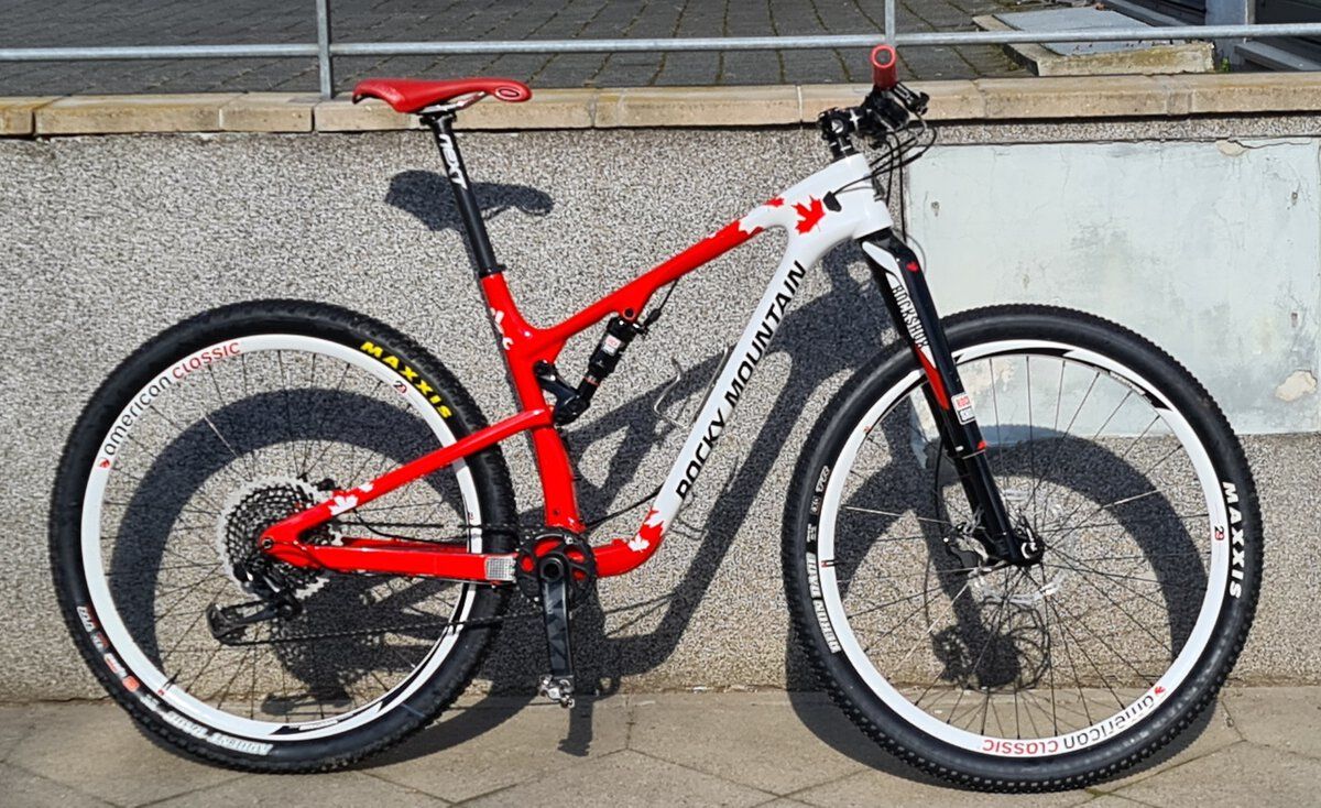 Rocky Mountain Element RSL999.jpg