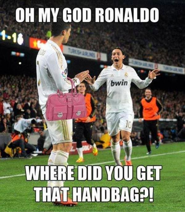 Ronaldo-Handbag.jpg?q=50&fit=crop&w=600&dpr=1.jpg