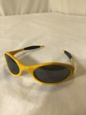 generøsitet Amerika Økonomi For Sale - Rare Vintage Oakley Yellow Eye Jacket 1.0 Sunglasses Excellent!!