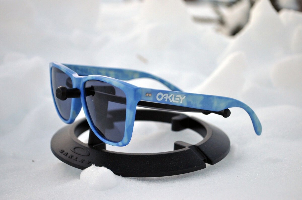 SkyBlue Frogskins.jpg