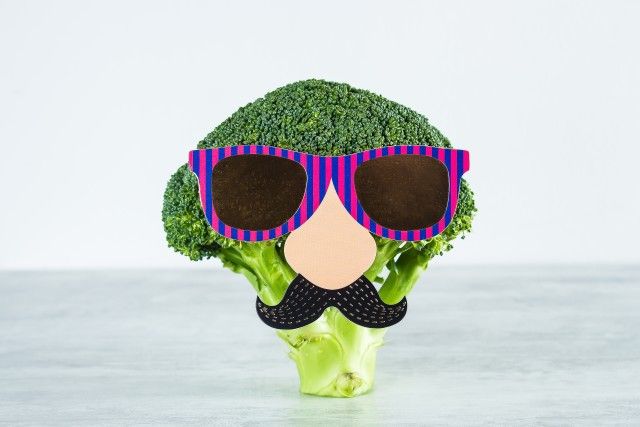 stock-photo-food-organic-green-broccoli-cartoon-healthy-funny-hilarious-happy-56b6897e-a600-42...jpg