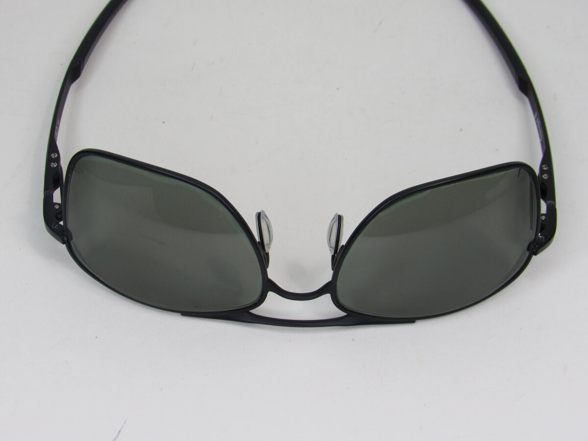 Sunglasses Oakley Guage 8 Black Case 03.JPG