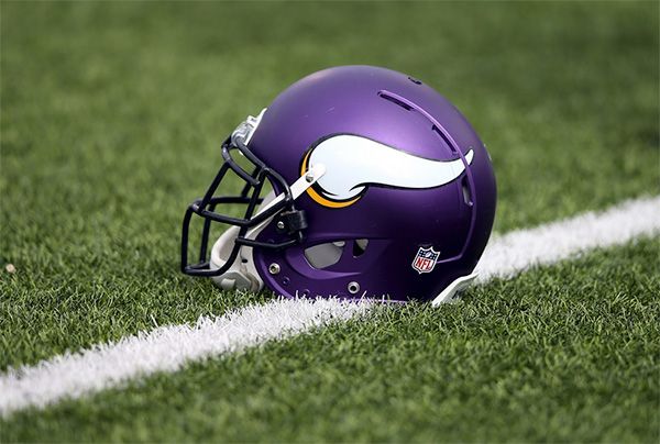 vikings-helmet.jpg