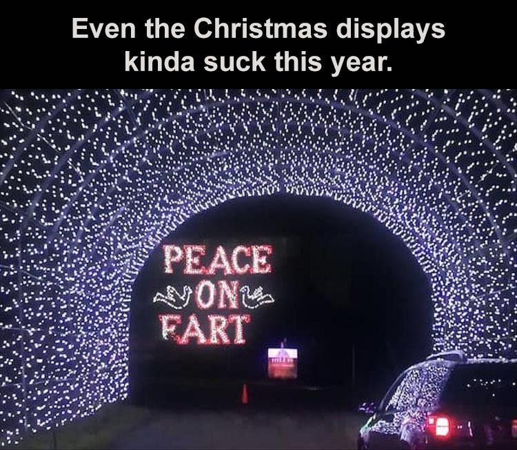we-cant-even-have-nice-Christmas-displays-in-2020.jpg
