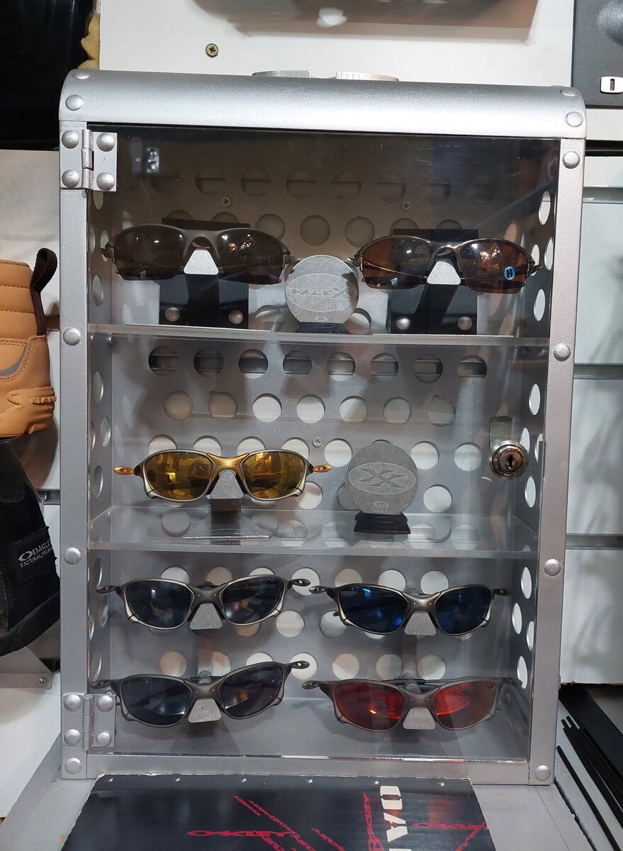 XXs and Half Xs in a customized Medicine box_1.jpg