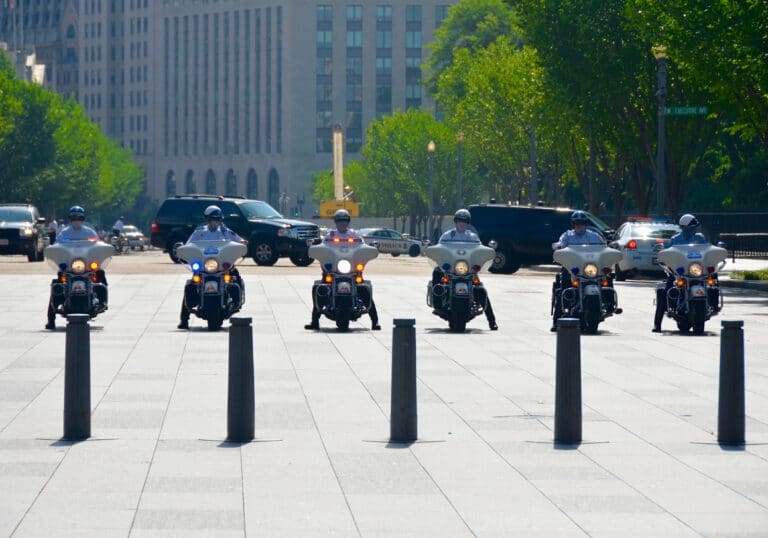 Secret Service Wear Sunglasses on Motorcycles