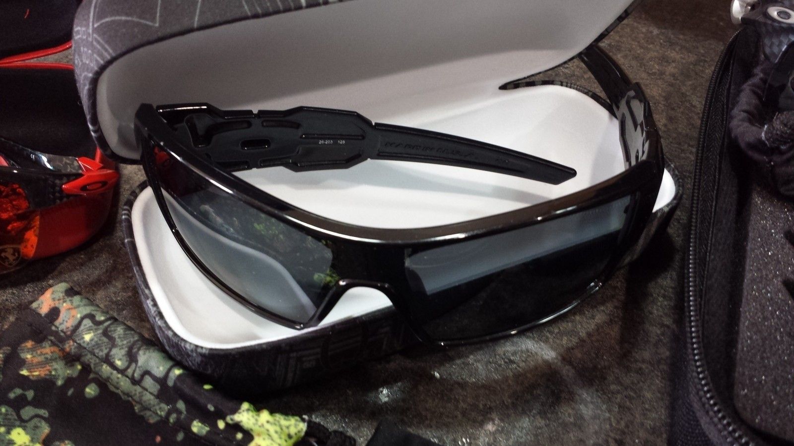 Polarized Oil Rigs #2